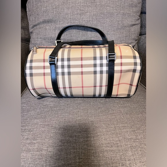 Vintage Burberry Nova Check Barrel Bag - Picture 3 of 12